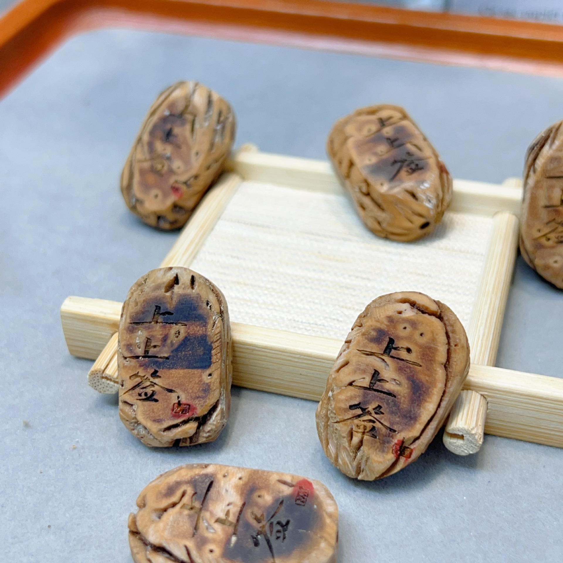 文玩天然核桃制作上上签手牌文玩配饰手串搭配配饰diy手持吊坠