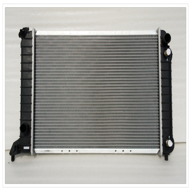 汽车散热器水箱适用于雪佛兰探界者开拓者迈锐宝科鲁兹卡帕奇gmc