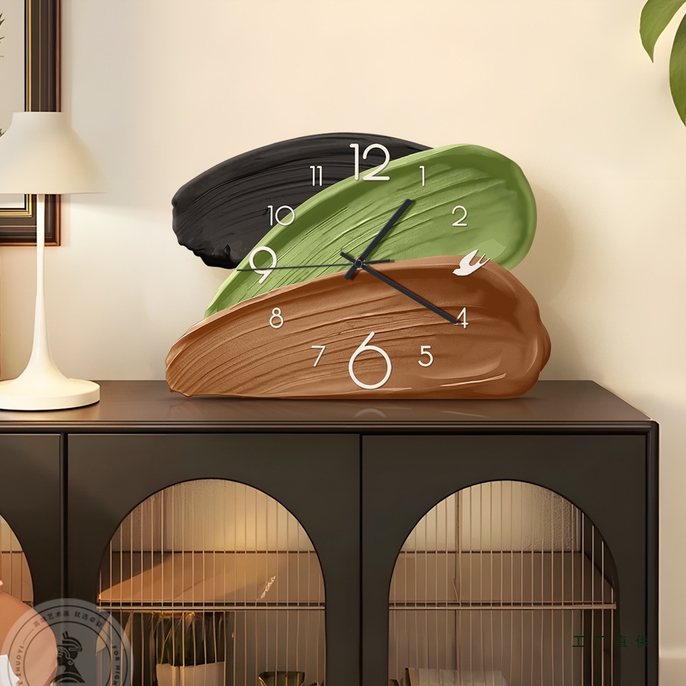 中古桌面时钟摆件2025新款客厅挂钟复古高级感创意静音摆台式钟表