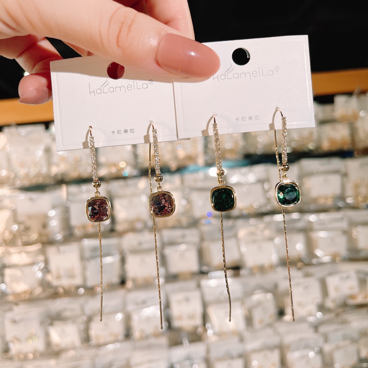 卡拉美拉时尚潮流抖音热门人工方形水晶锆防丢耳线耳坠气质彩耳环