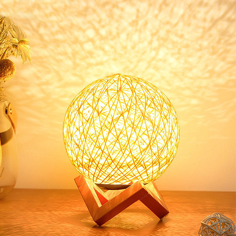 藤球小夜灯网红卧室创意小台灯床头灯星空少女投影灯灯梦幻睡眠灯