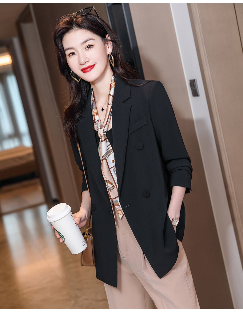 咖啡色西装外套女秋冬气质女神范洋气高级感双排扣小西服上衣长袖