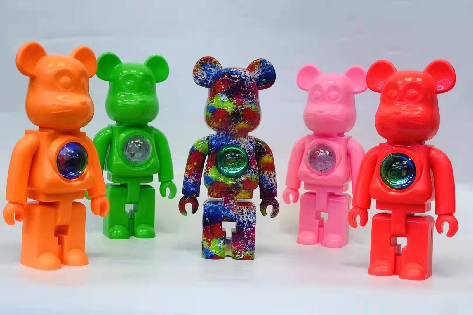 网红暴力熊无线蓝牙音箱创意礼品卡通公仔桌面收款音响tws对联