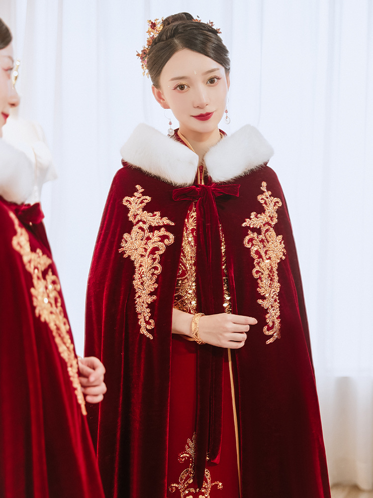 秀禾服披肩斗篷2020新款中式新娘婚礼长款金丝绒加绒披风外套冬季