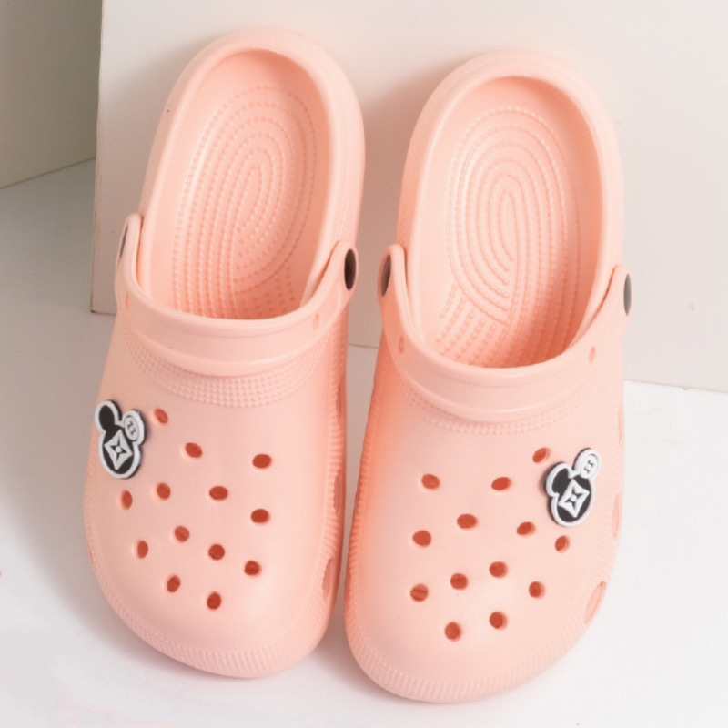 2024 New Solid Color Cute Cartoon Couple Hole Shoes with Drooping Feeling Casual Sandals Girls Wear Fashion