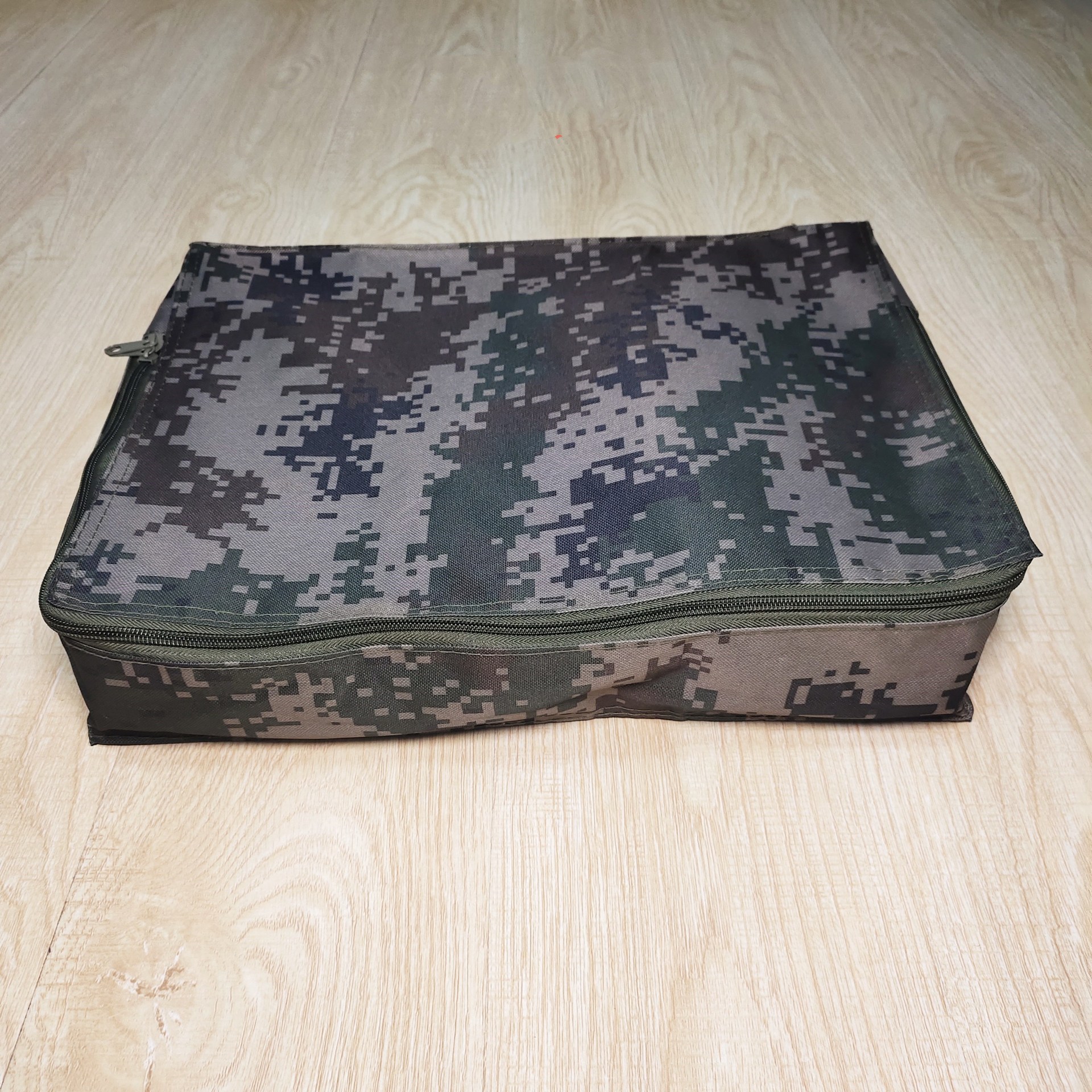 批发迷彩战备携行包内务包枕头包收纳包手拿战术携行包内衣包