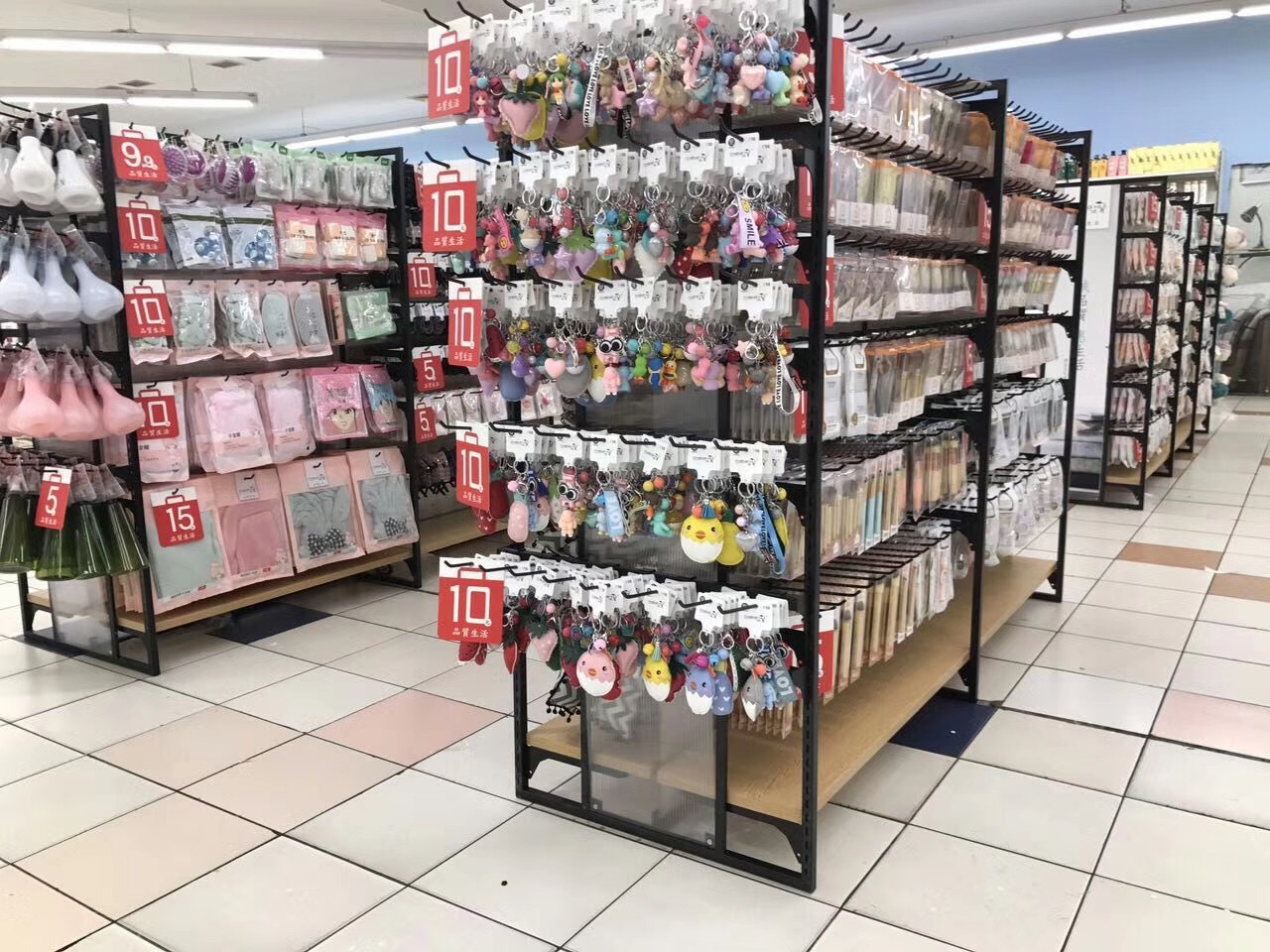 袜子睡衣中岛饰品内衣店陈列展示架展示商店男士双面内衣货架展示