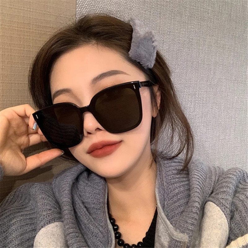 Women's Sunglasses 2023 New Summer Fashion   Celebrity Vintage Sunglasses UV Protection Ins to Make Big Face Thin-Looked