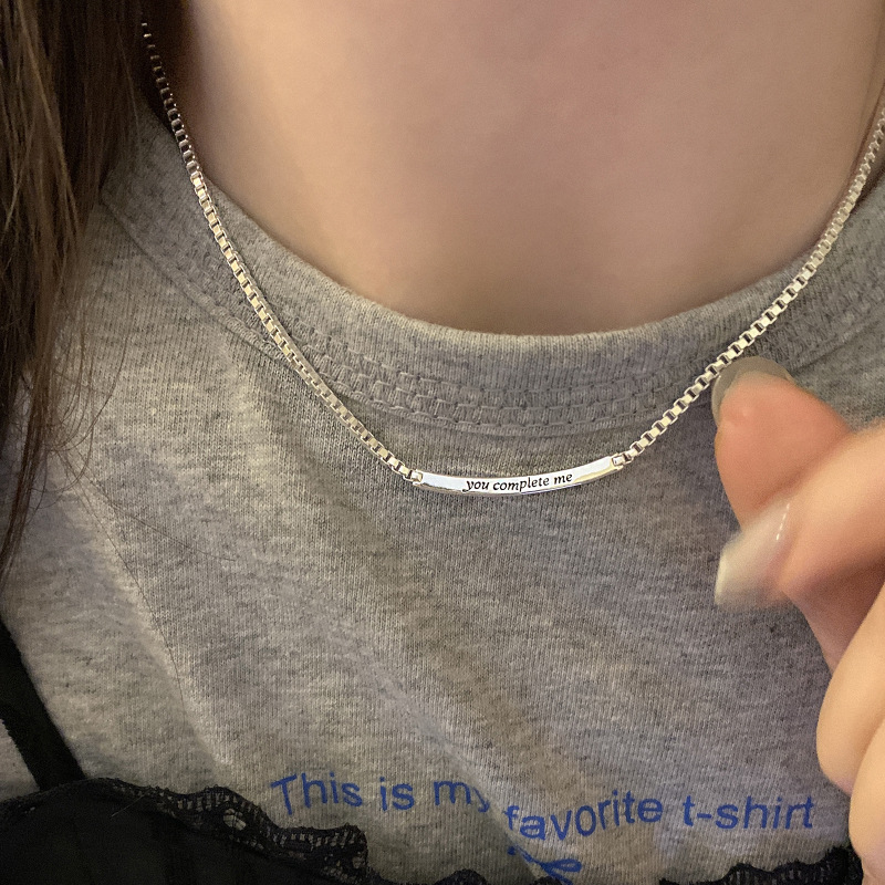 韩版轻奢小众刻字笑脸项链女时尚嘻哈个性通勤百搭高级颈链锁骨链