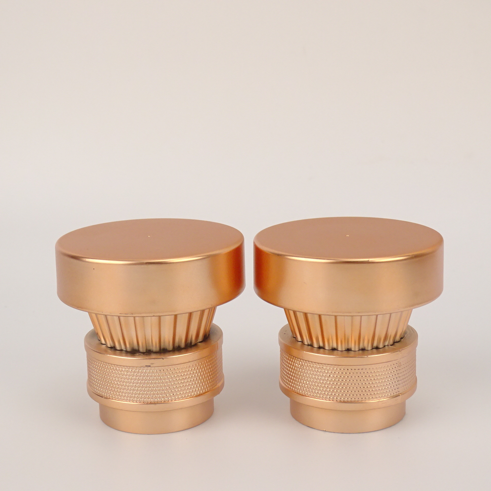 厂家批发白酒瓶瓶盖 塑料盖子酒盖 玻璃瓶平顶盖 酒瓶配件盖子