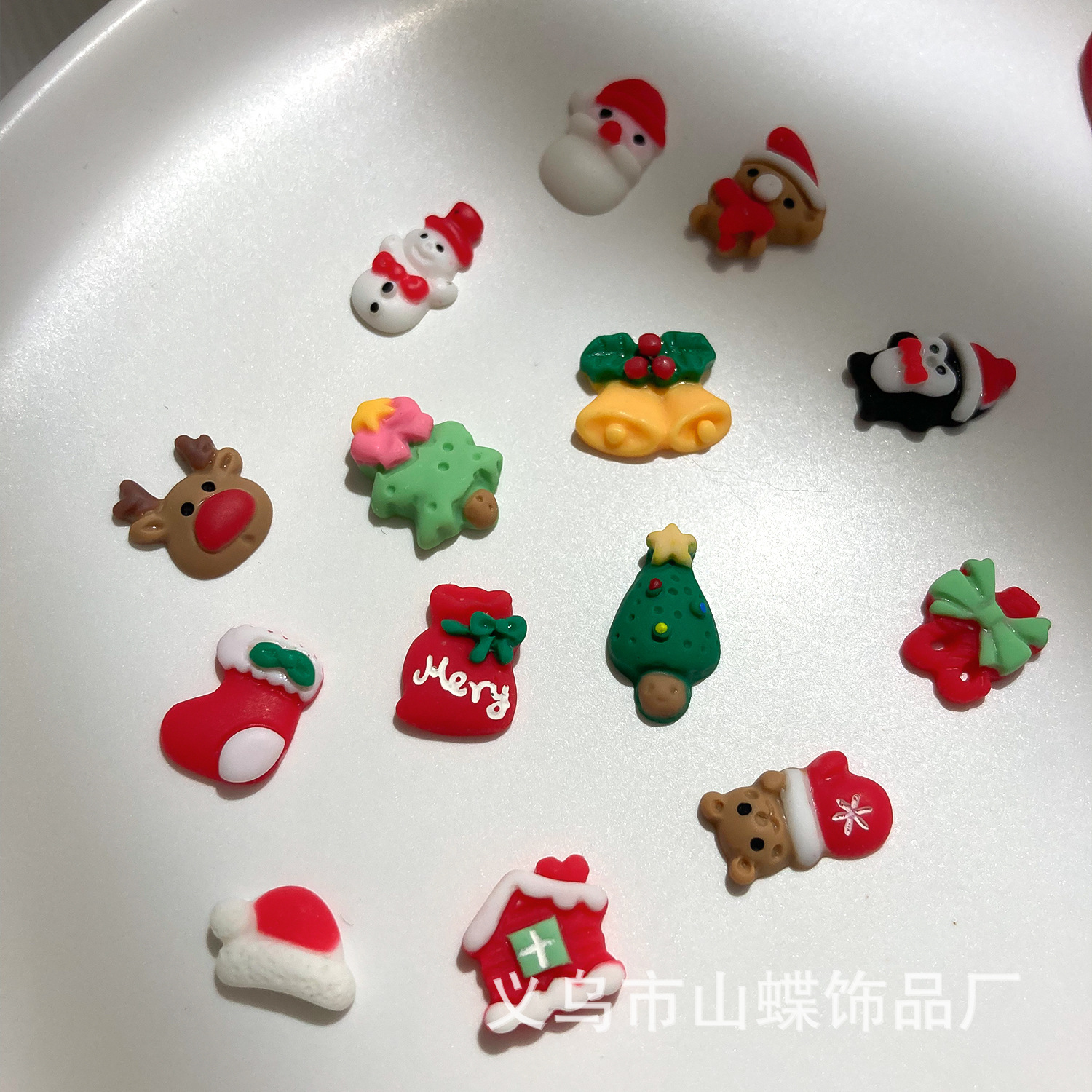 Christmas Tree Nail Three-Dimensional Frosted Santa Claus Cartoon David's Deer Snowman Resin DIY Nail Jewelry