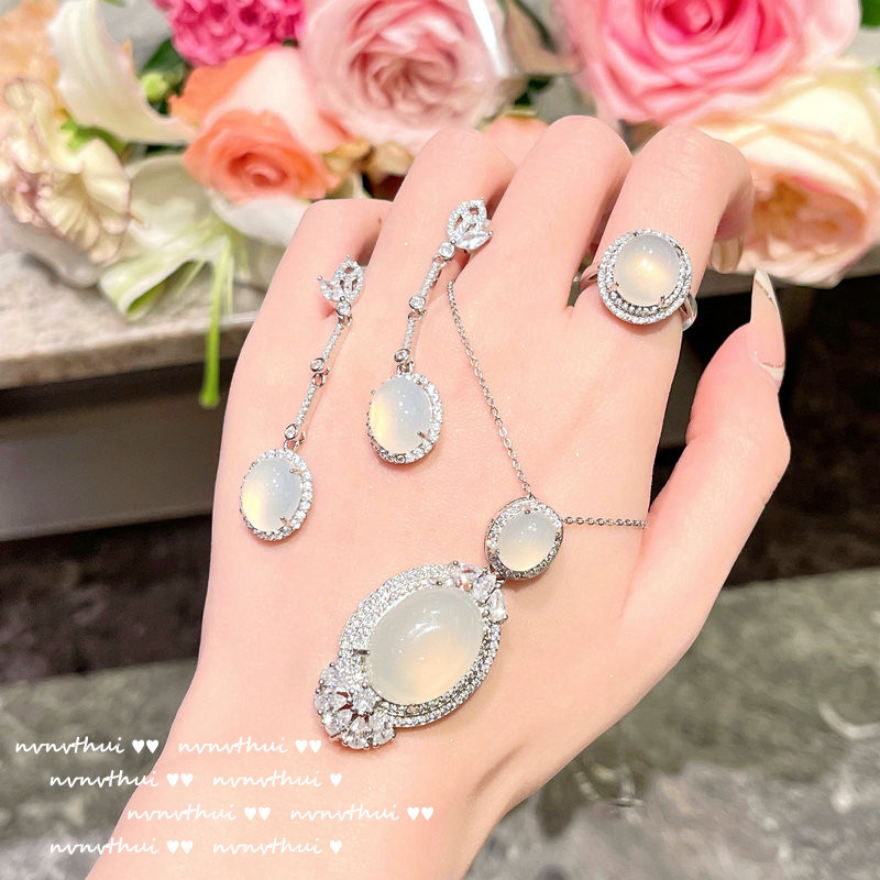 Cinderella Bridal Bouquet Egg-Shaped Gem Necklace Strong Fluorescent 18K Gold Plating Water-Foam Jade Big Diamond Earrings Set