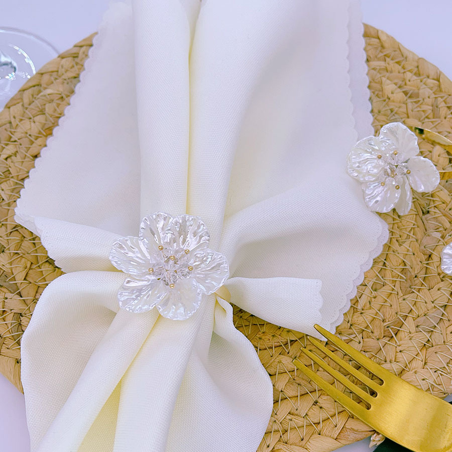 Cross-Border Wedding Pearl Flower and Leaf Napkin Ring DIY Handmade Napkin Ring Hotel Wedding Decoration Napkin Ring Napkin Ring