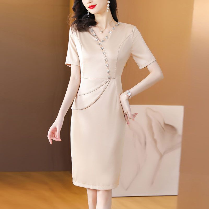 y裛2婚礼妈妈装婚宴礼服洋气喜婆婆婚宴装平时可穿夏季连衣裙短袖