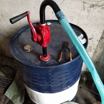 200升大桶用手摇油抽子铸铁手动油泵抽油器柴油机油液压油泵送管