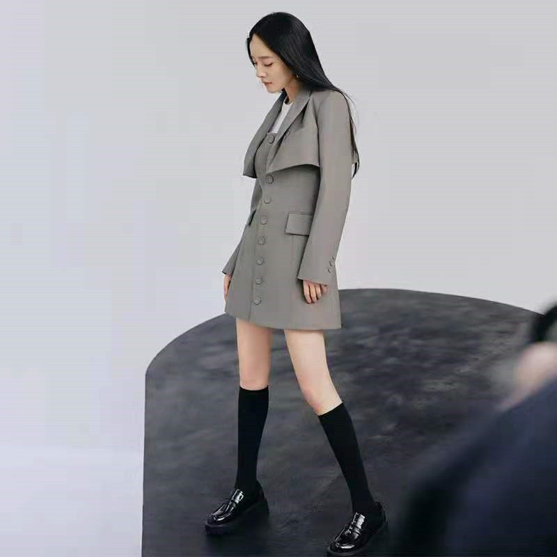 a-moco杨幂同款2021秋冬新品高端复古西装小外套吊带连衣裙两件套