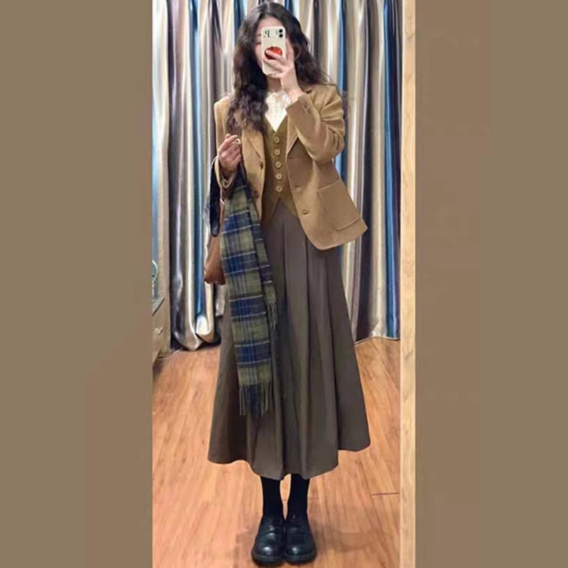 韩剧穿搭套装女秋冬季复古西装外套马甲宽松衬衫高腰半身裙四件套