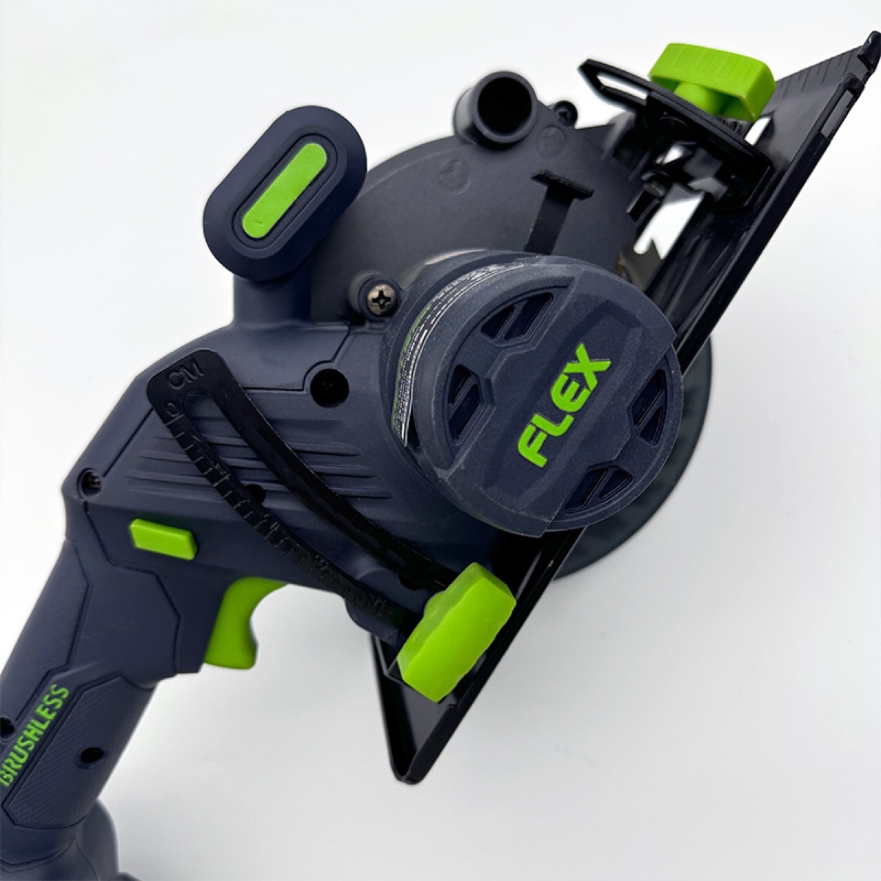 供应电锯140无刷电圆锯机壳手提式电锯5.5寸木工锂电单手锯机壳