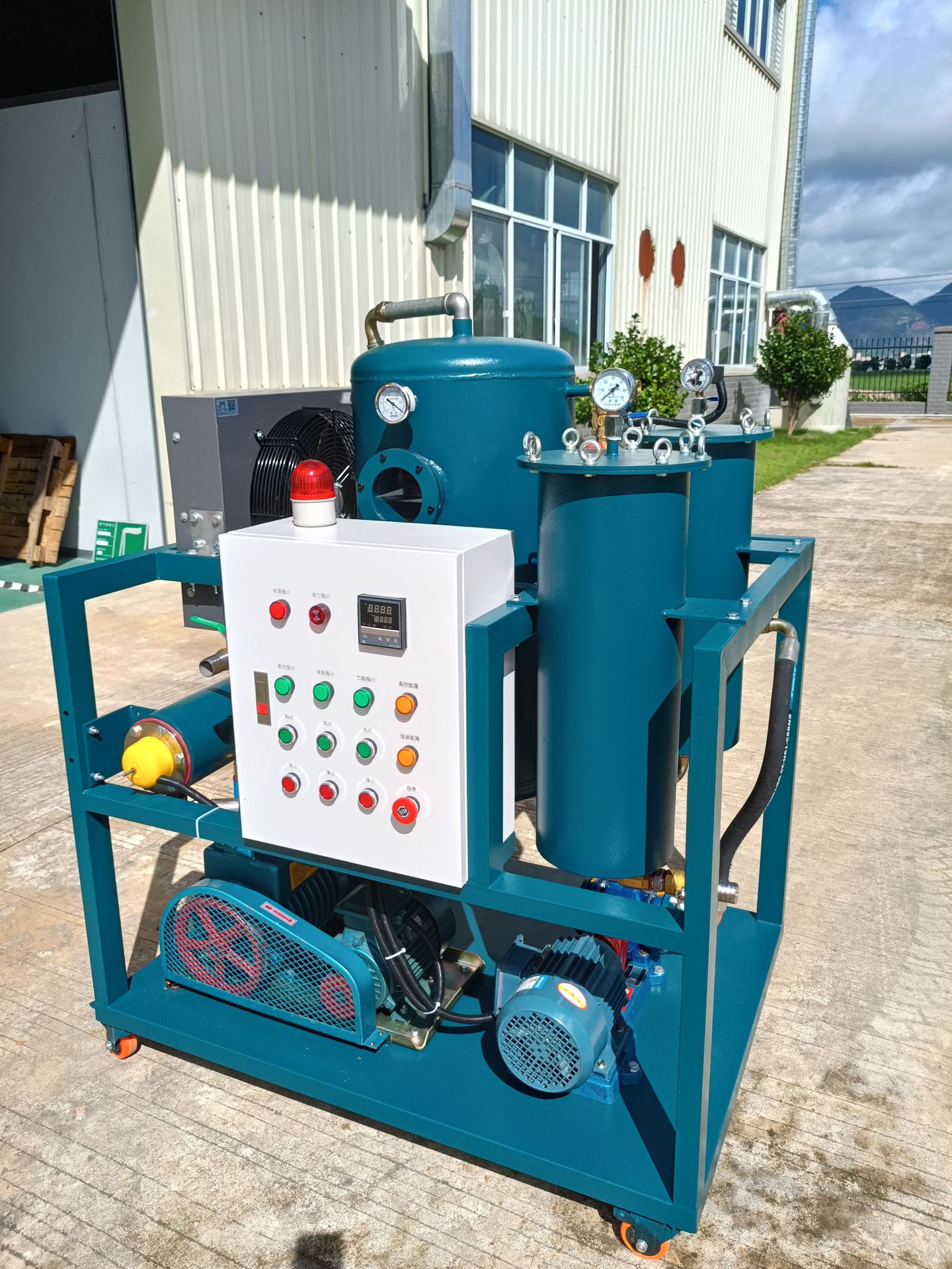 0成交0台脱色脱水滤油机液压油过滤器工业油水分离透平油除杂当天发货