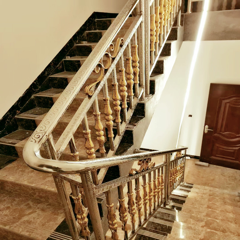 不锈钢楼梯扶手立柱30方管水涨柱欧式楼梯柱子阳台装饰柱栏杆花柱