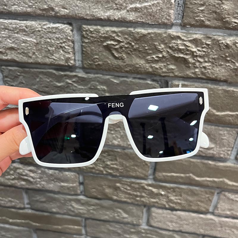 New Kids Sunglasses Fashion Street Shooting Tiktok Same Style Large Frame Internet-Famous Glasses Uv Protection Anti-Glare Wholesale