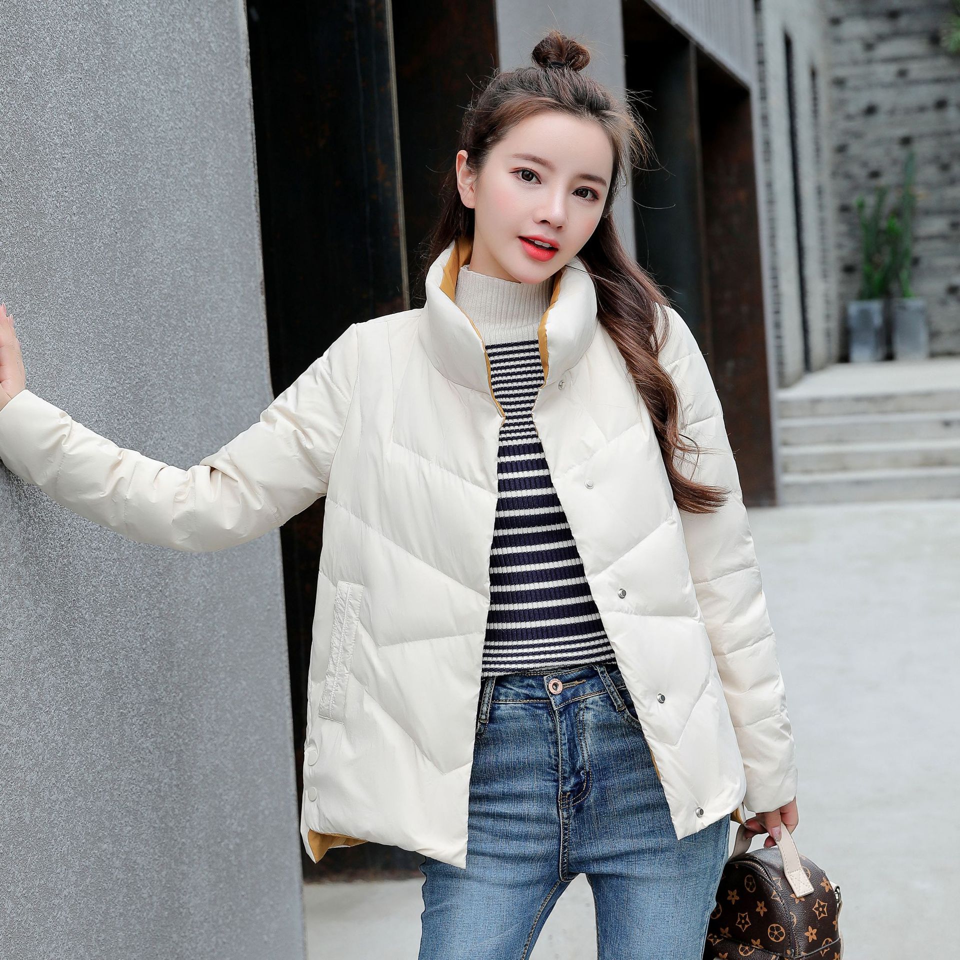 寒冬思羽2022女式羽绒纯色女立领女装简约款羽绒服女士加大码
