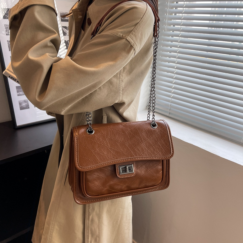 Internet Celebrity Versatile High Quality Commuter Women's Chain Bag Summer 2022 New Fashion Retro Small Square Bag Shoulder Bag