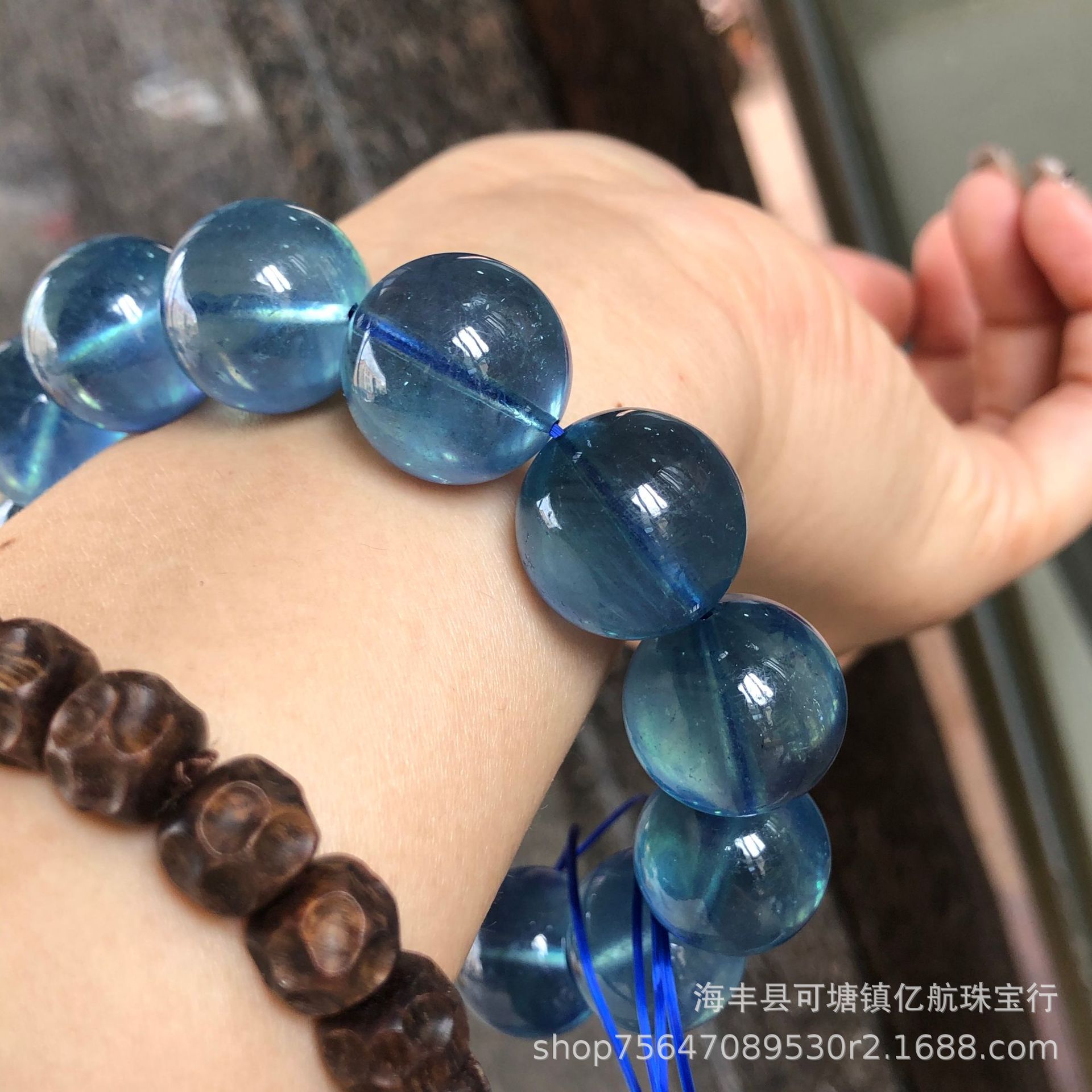 天然巴西老矿海蓝宝大颗粒净体海蓝宝手串魔鬼蓝海蓝宝手链批发
