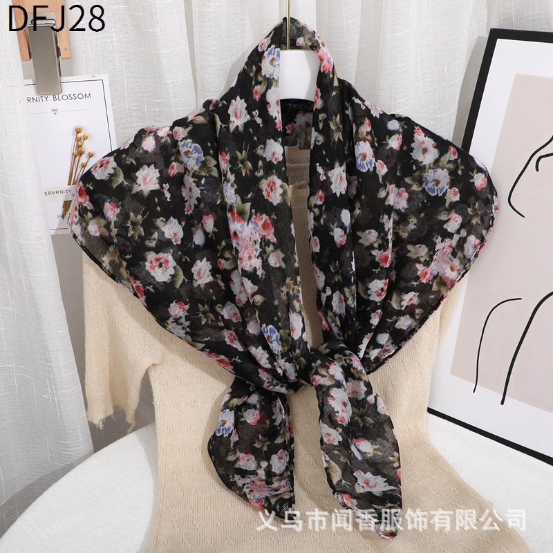 Voile Cotton and Linen Floral Square Scarf Women's Fashion Printed Thin Scarf Work Sun Protection Dust-Proof Closed Head Scarf Wholesale