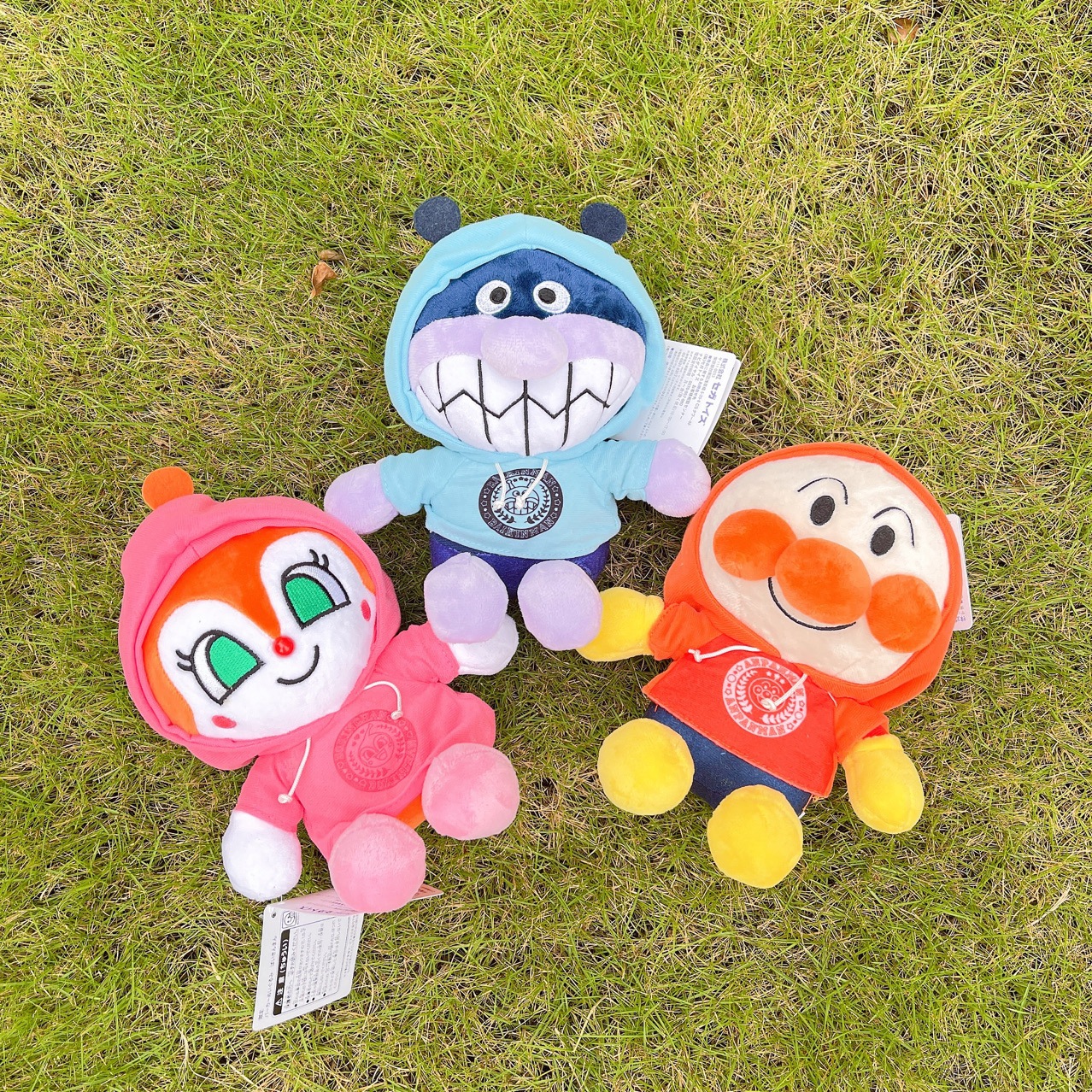 新品现货8寸日本系列面包超人细菌小子潮流款休闲运动服摆件公仔