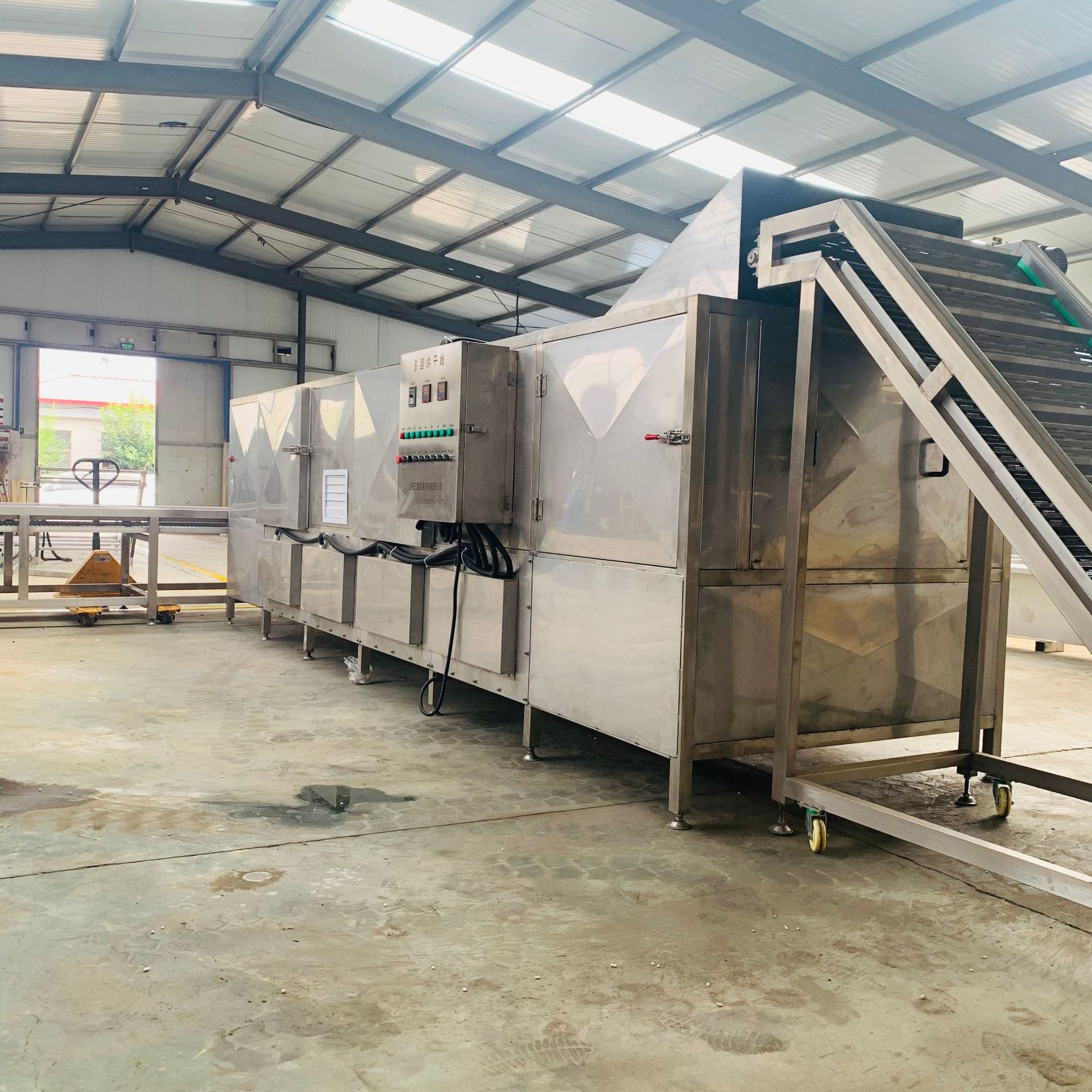 竹笋干带式翻转烘干机 网带多层烘干生产线 连续干燥设备厂家供应