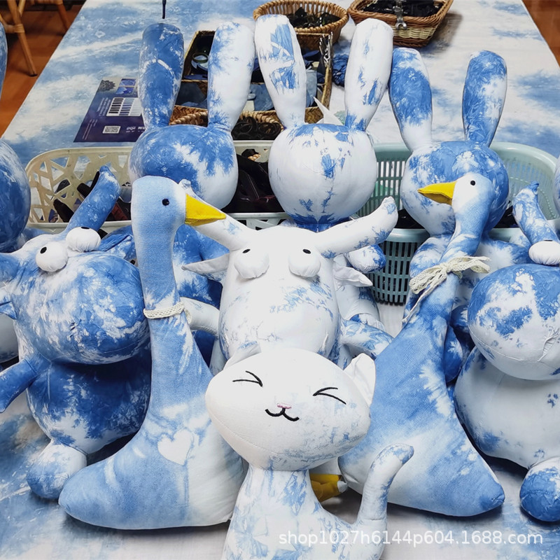 云兮蓝染 板蓝根植物染兔子摆件 云南白族扎染布艺玩具兔 玩偶兔