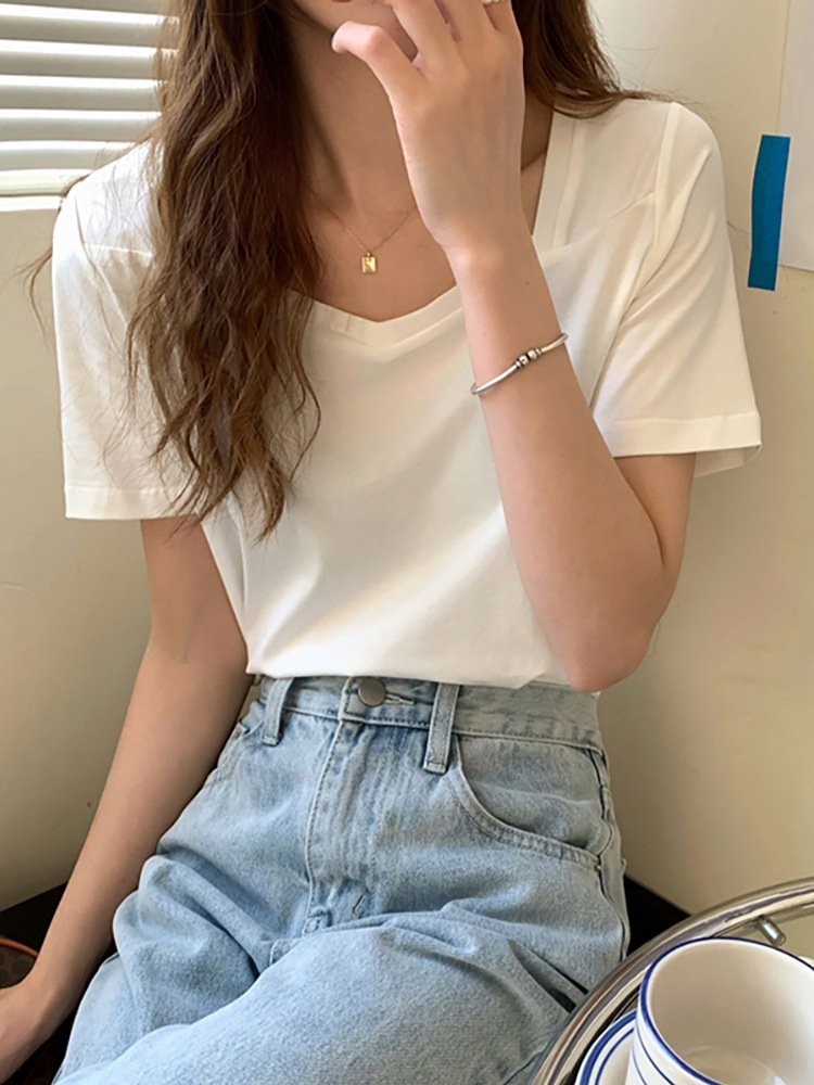短袖t恤女2022春夏装甜辣风设计感v领露锁骨修身别致高腰短款上衣