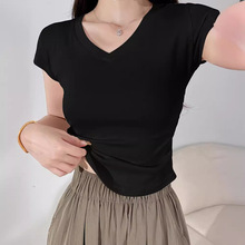 v领短袖t恤女夏季2024新款修身显瘦黑色紧身小个子短款甜辣小上衣