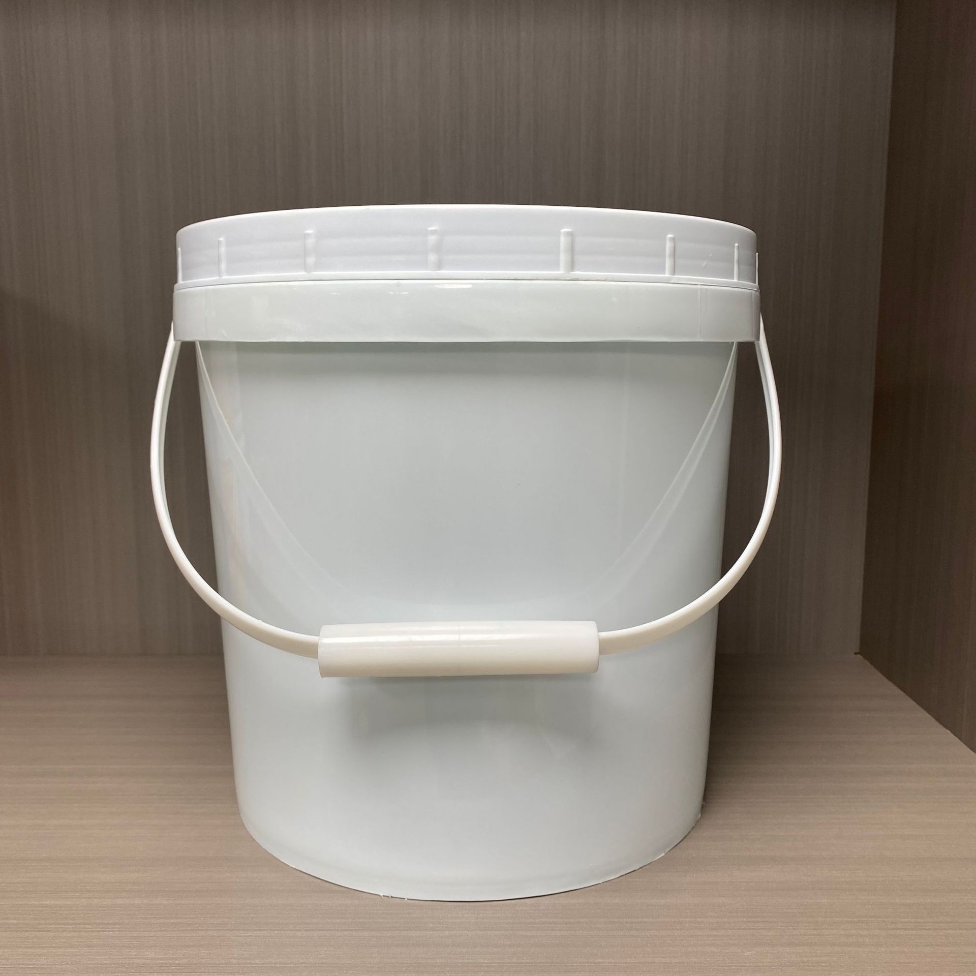 9升10l升塑料桶丝口带盖农药桶胶桶肥料桶药剂桶食品酱料乳胶漆桶