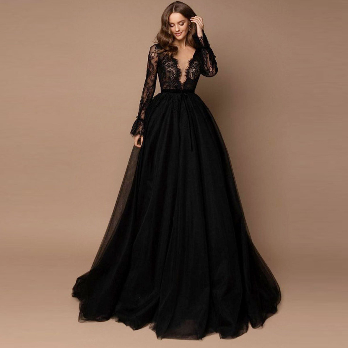 长袖黑色婚纱蕾丝网纱优雅简约时尚经典大方拍摄演出走秀摄影礼服