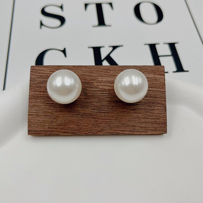 Procurement Service of Korean Products Fever Same Style Large Pearl Earrings Women's High-Grade Light Luxury Perfect Circle Vintage Earrings Design