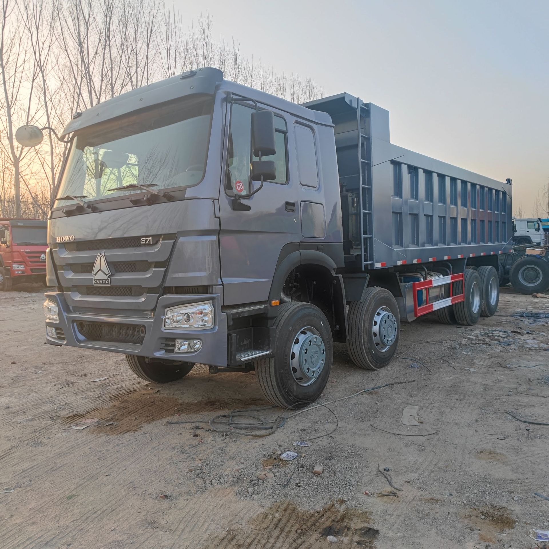 出口二手卡车 豪沃自卸车 牵引车出口非洲 10轮 12轮货车