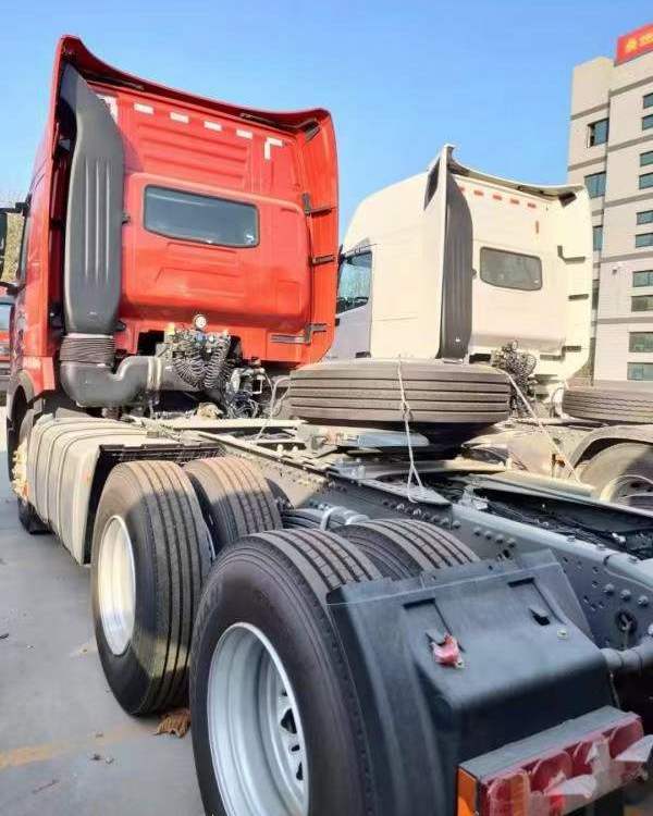 豪沃t7牵引车 德国曼460马力 导流罩和侧导风板-阿里巴巴