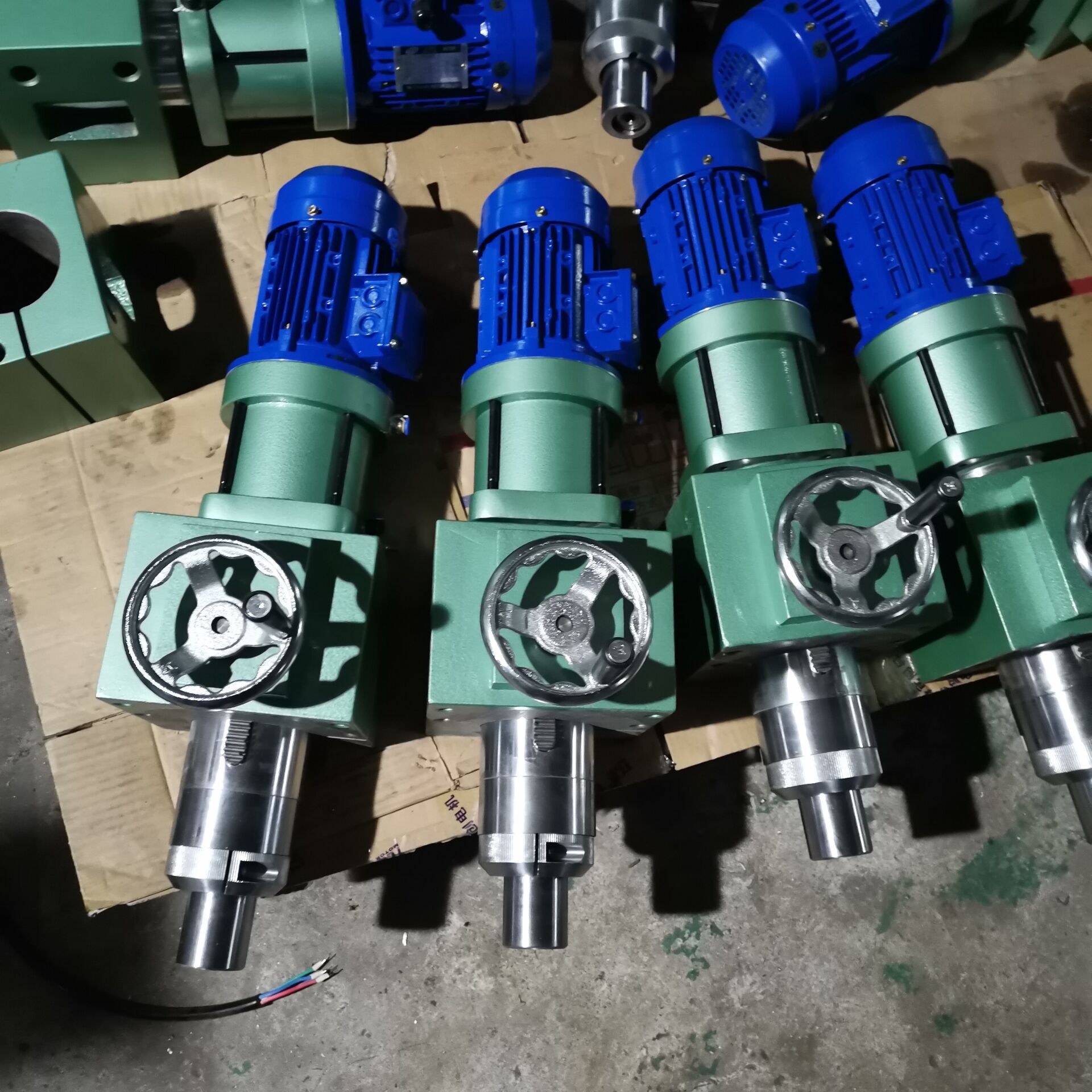 气压旋铆机机头气动铆接机机头卧式气动旋铆机头立式旋铆机头