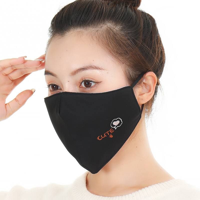 冬季新款爱心刺绣绒布口罩女时尚折叠立体保暖防尘女款口罩冬