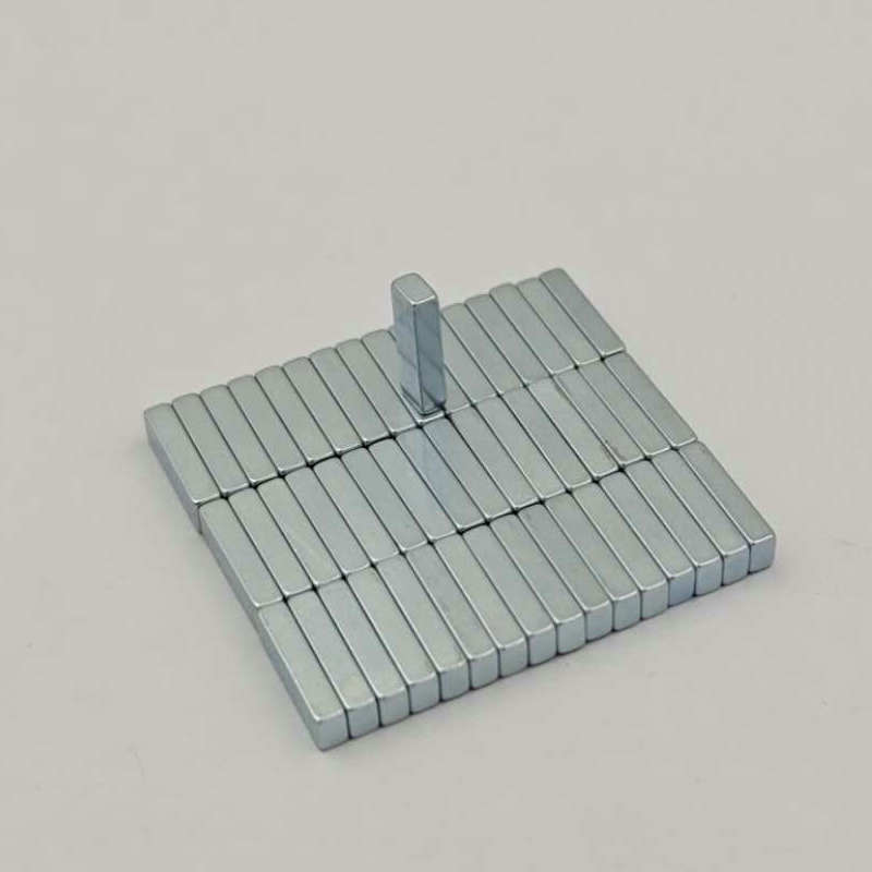 钕铁硼强磁10*3*2方形磁铁 多种规格 磁铁强吸力支持做标记贴胶