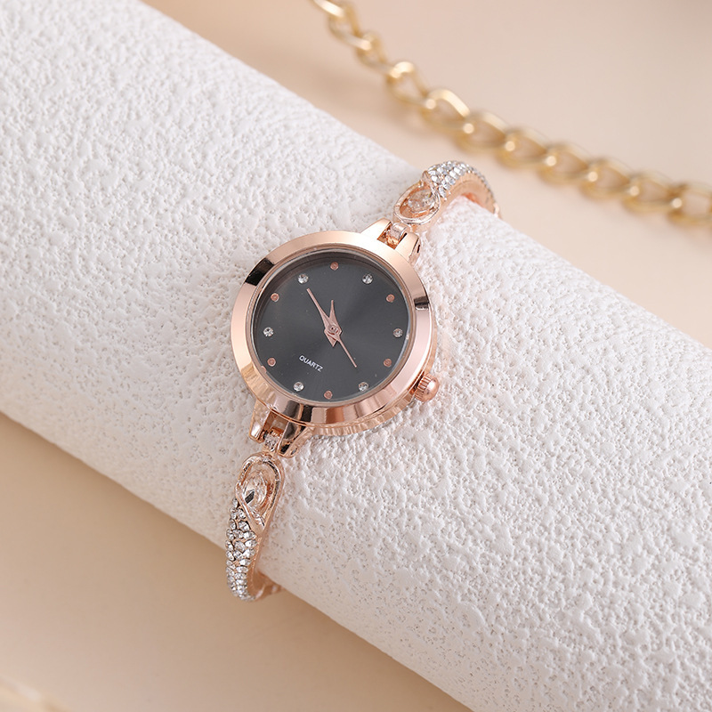 Cross-Border Girls' Watch Fashion Diamond-Embedded Ins Preppy Style Elegant Dial Decoration Lazy Pull Women's Bracelet Watch