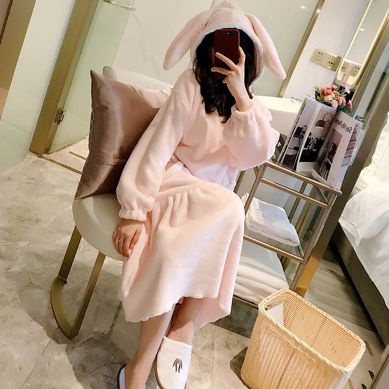 包邮风法兰绒睡裙韩版女冬季珊瑚绒可爱长款大码睡衣女秋冬家居服