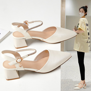 优雅气质一字扣带尖头中空休闲女单鞋粗跟包头凉鞋夏季新款高跟鞋