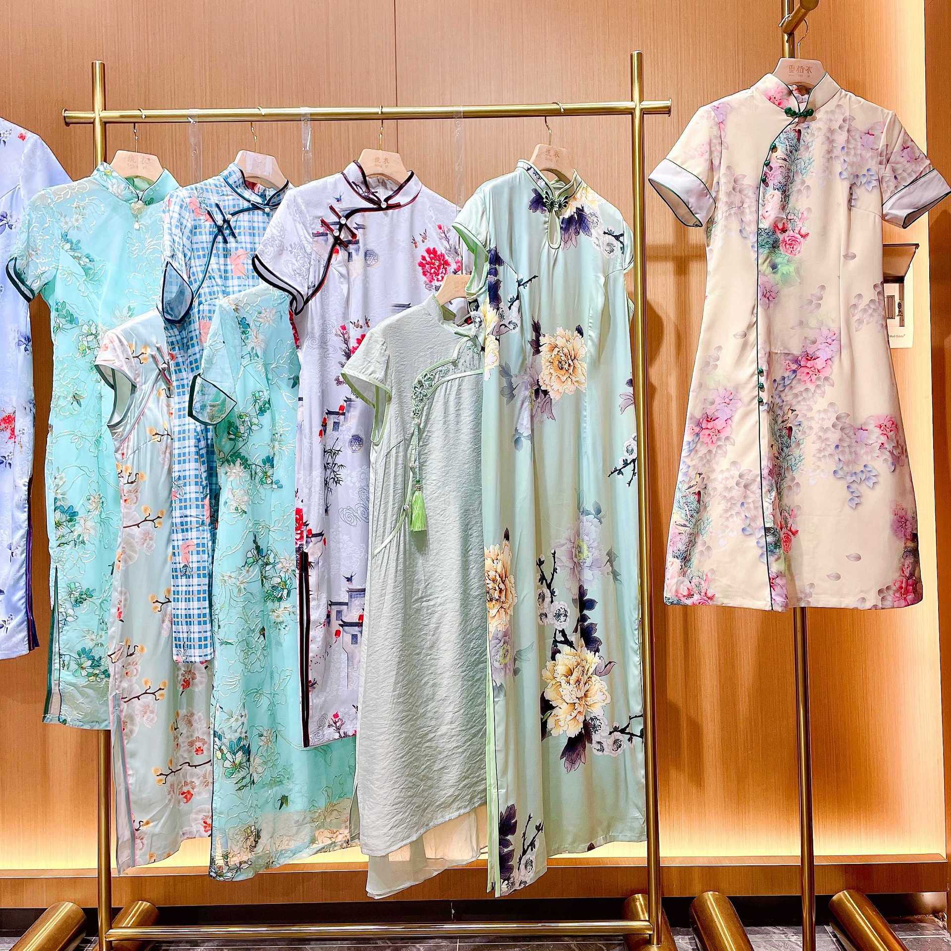 萧萍萍二月四旗袍东方女性品牌折扣女装尾货实体电商品牌折扣女装