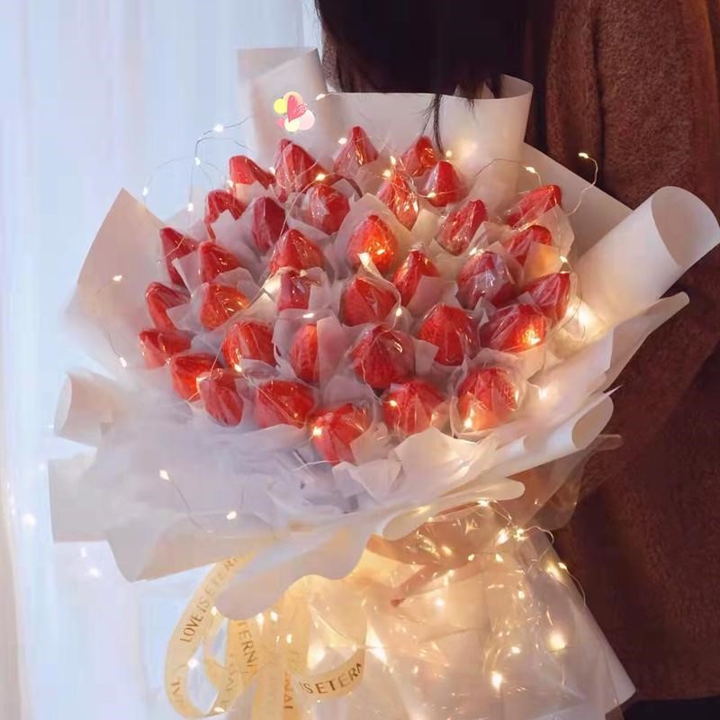 草莓花束diy材料包装纸车厘子创意小香风手捧花跨年礼物送男女友