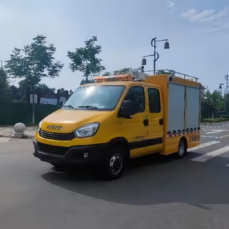 国六依维柯双排座工程抢险车 五十铃救险车操作简单 全系都有