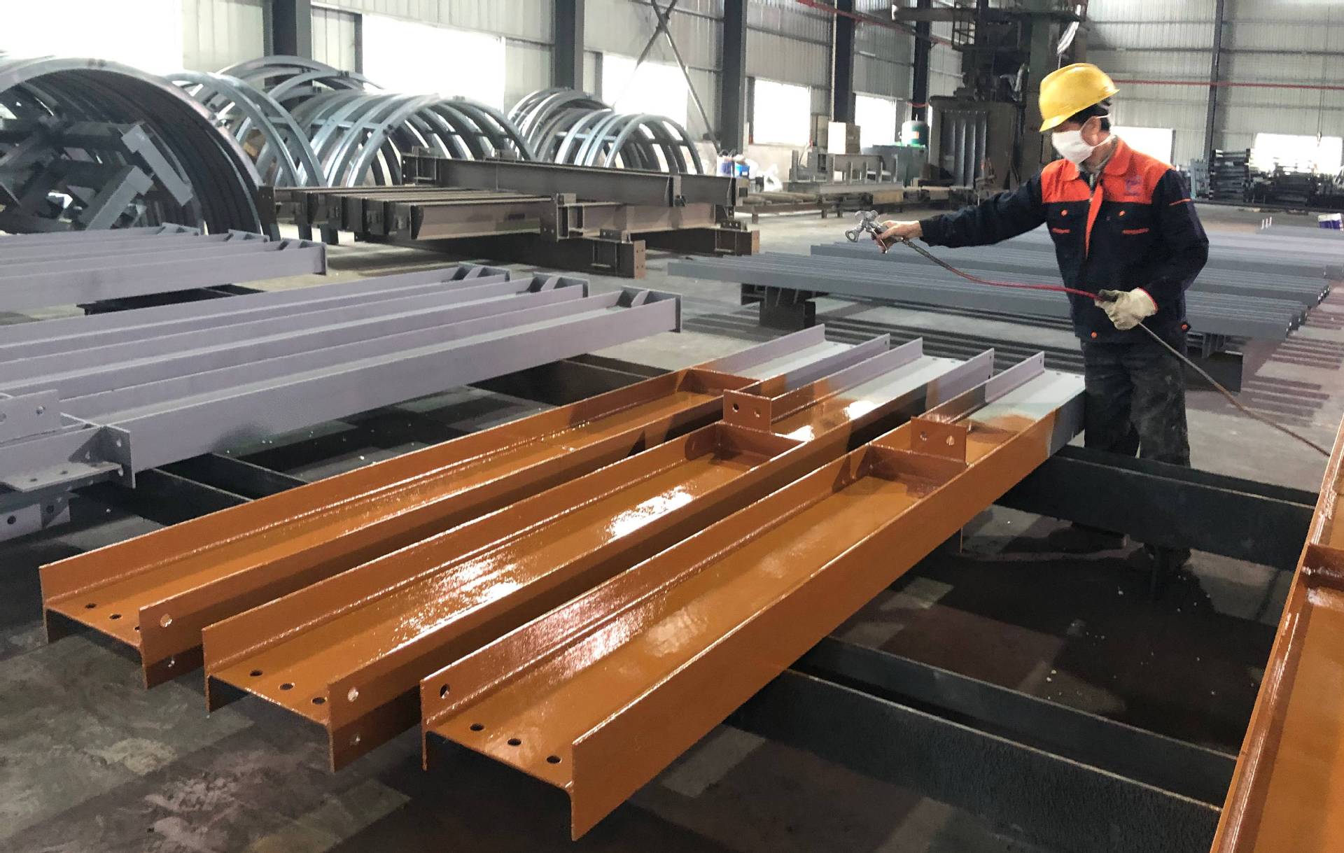 广东钢结构加工厂加工定制钢结构厂房仓库钢构工程出口一站式服务