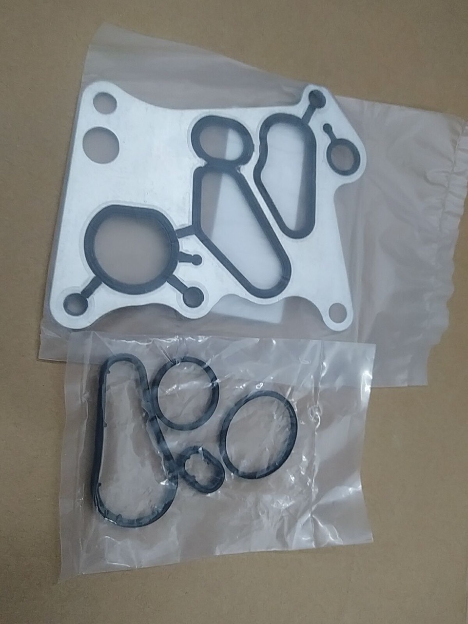 适用奔驰271机油格底座密封垫胶圈c180e200e260glk滤芯底座铝垫